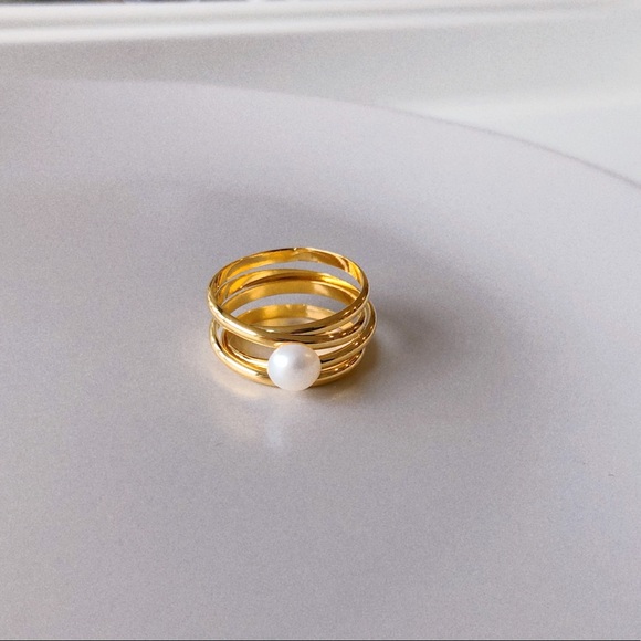 Gold Crossover Pearl Ring Size 6 - Picture 7 of 7